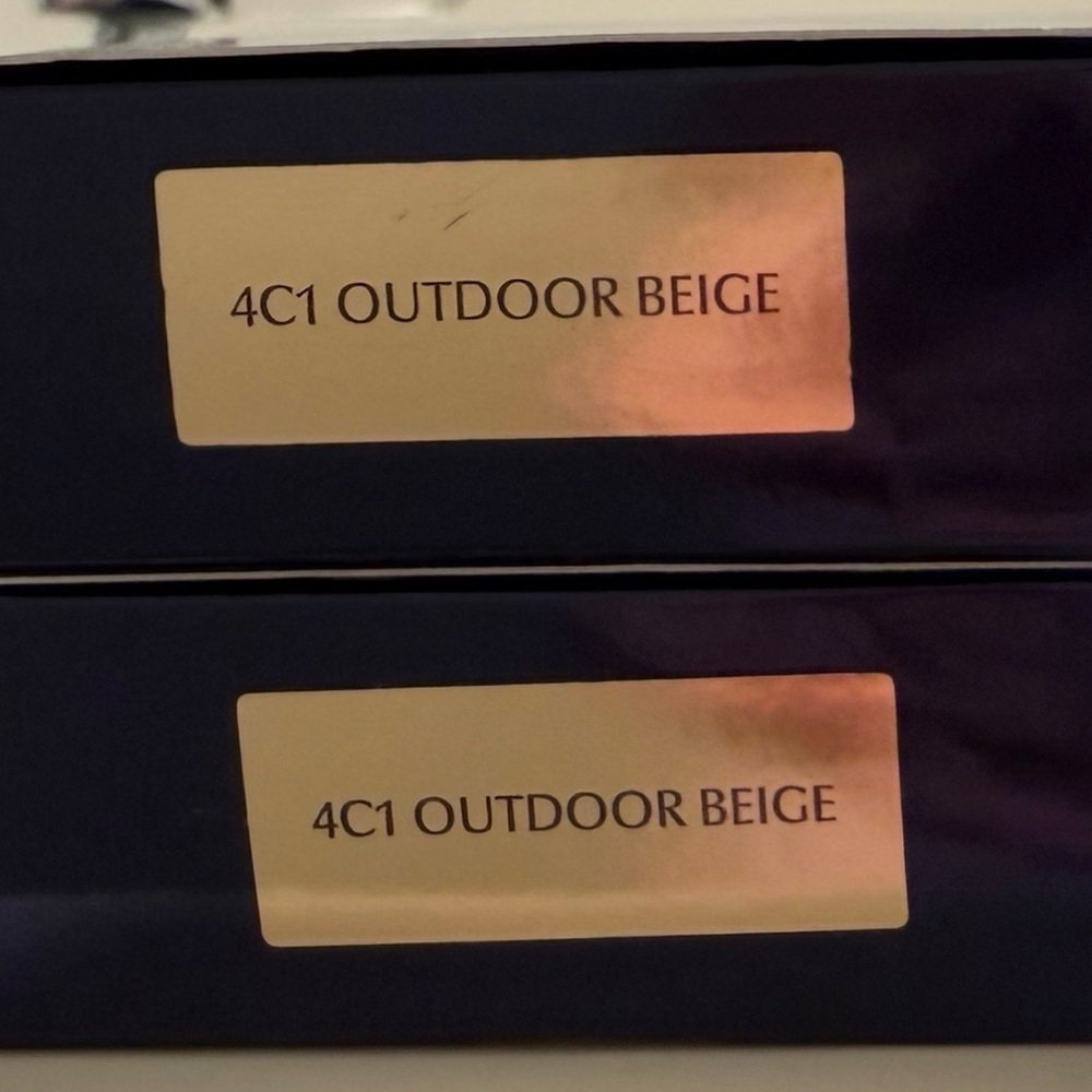 Estee Lauder Double Wear Stay-in-Place Foundation - Picture 2 of 2